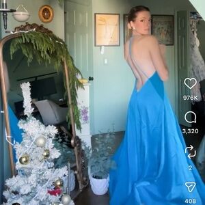 Elegant Backless Blue Maxi Dress